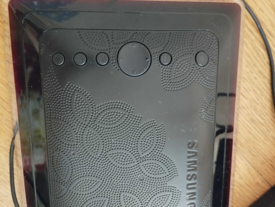 Цифрова фоторамка самсунг, 8'