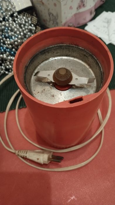 Продам кофемолку ЭКМУ  ссср