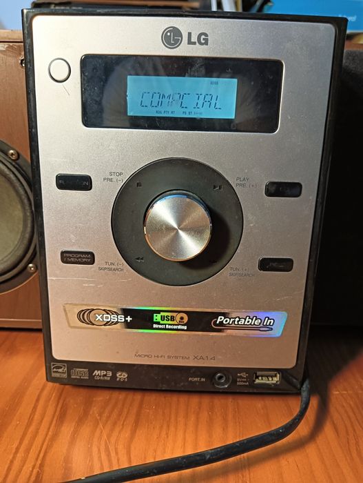 Aparelhagem LG com leitor de CD, MP3 etc*