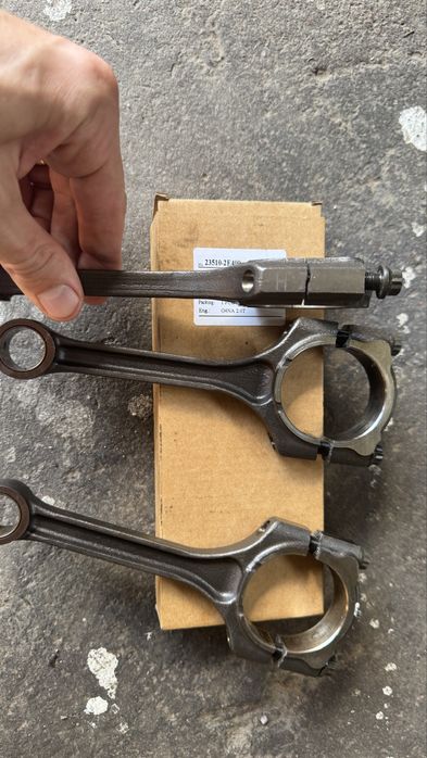 Шатуни двигуна КІА К5