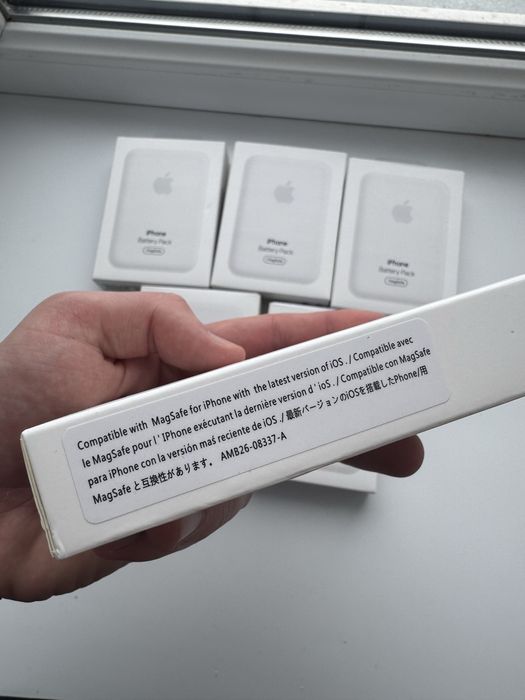 Зовнішній акумулятор PowerBank MagSafe battery Pack 5000 - 10000 mah