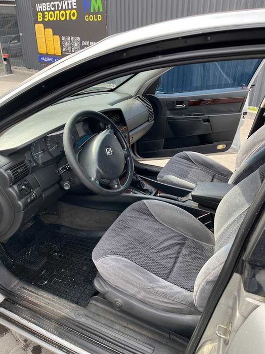 авто Opel Omega, 2002