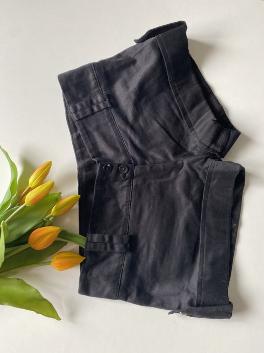 Krótkie spodenki r. Xs