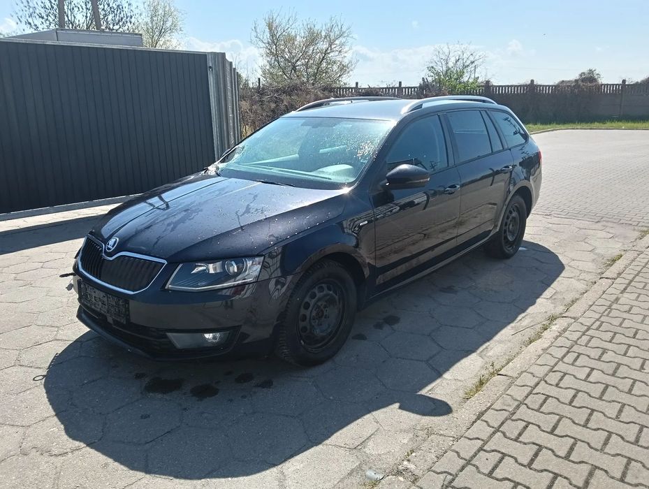 Skoda Octavia DSG, czujniki parkowania, grzana szyba przod