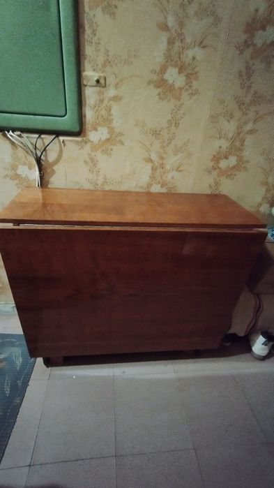 Стіл книжка міцний