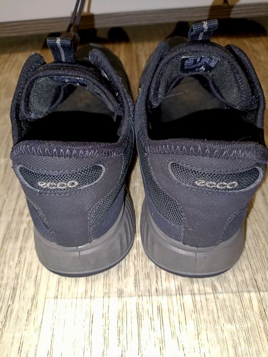 Кроссовки Ecco 35 р