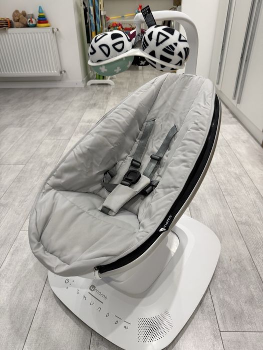 Продам заколисуючий центр 4moms MamaRoo 5.0