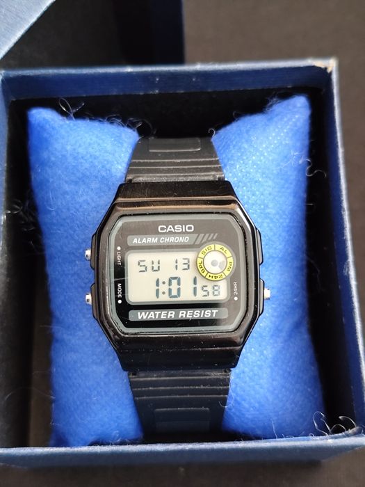 Sprzedam zegarek Casio F-94W