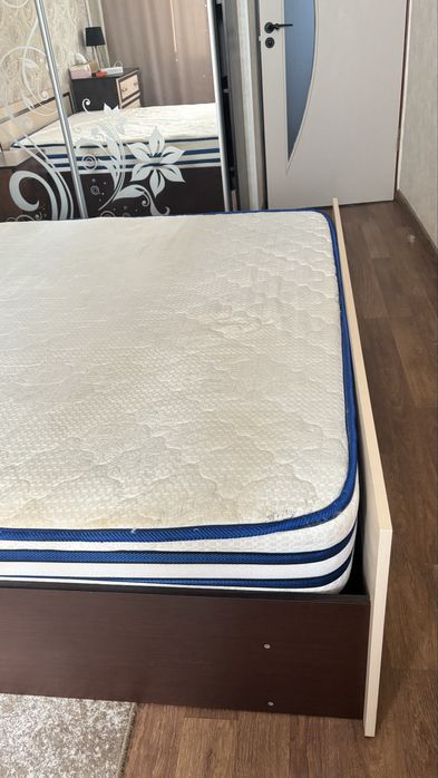 Продаж ліжка з матрасом ортопедичним  ( літо/зима)