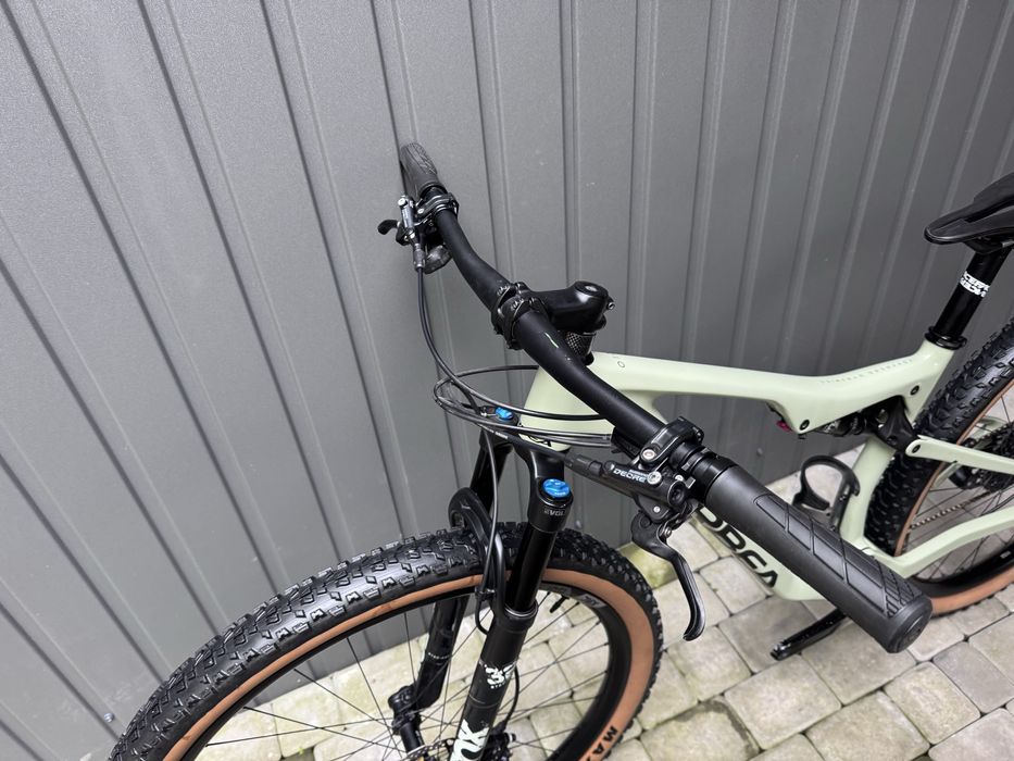 Карбоновий Велосипед Orbea Oiz AXS