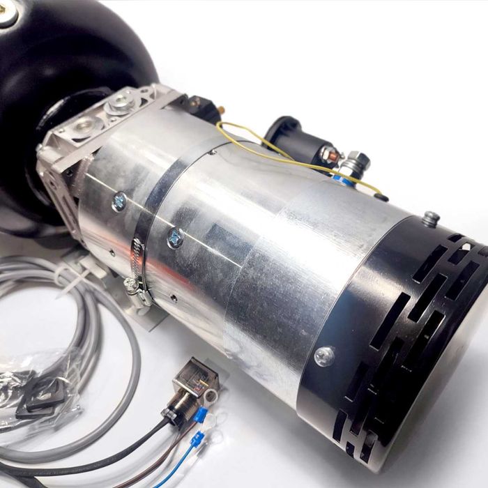 Маслостанції PowerPack (12V / 24V / 380V) в наявності