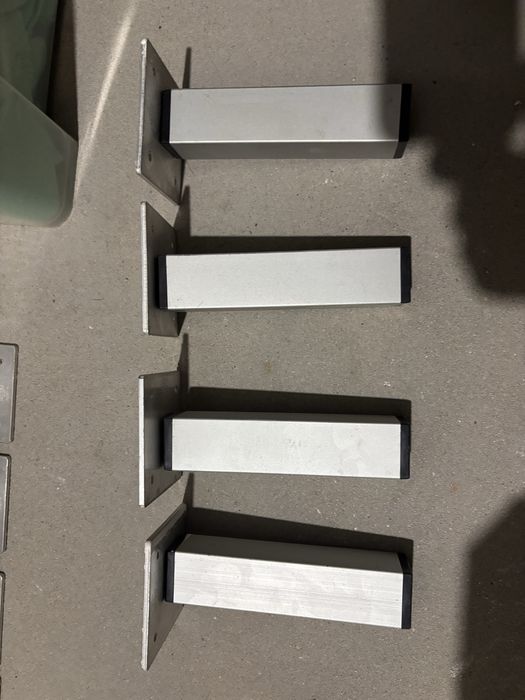 Nozki aluminiowe do mebli szafeo ikea 8 szt