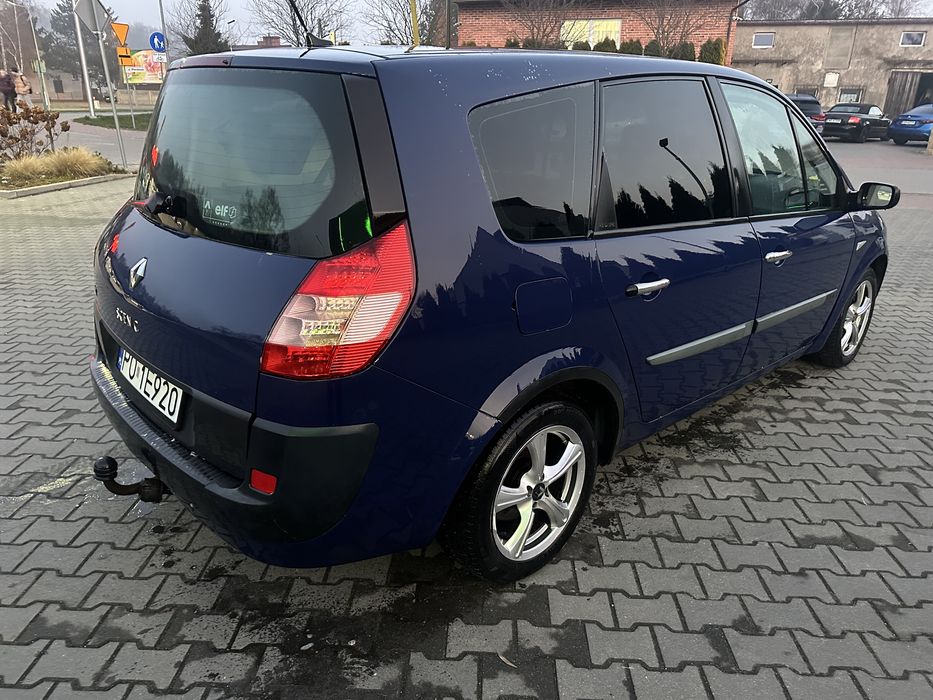 Renault Scenic 1,5 diesel 7-osób hak alu klima