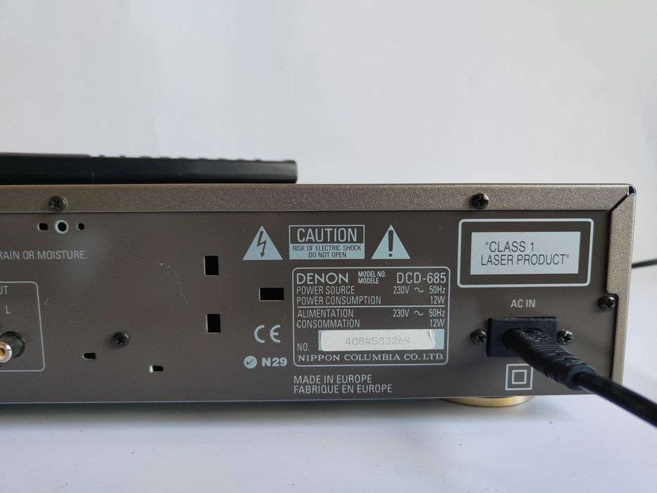 DENON DCD-685 odtwarzacz CD szampański wyjście optyczne z pilotem