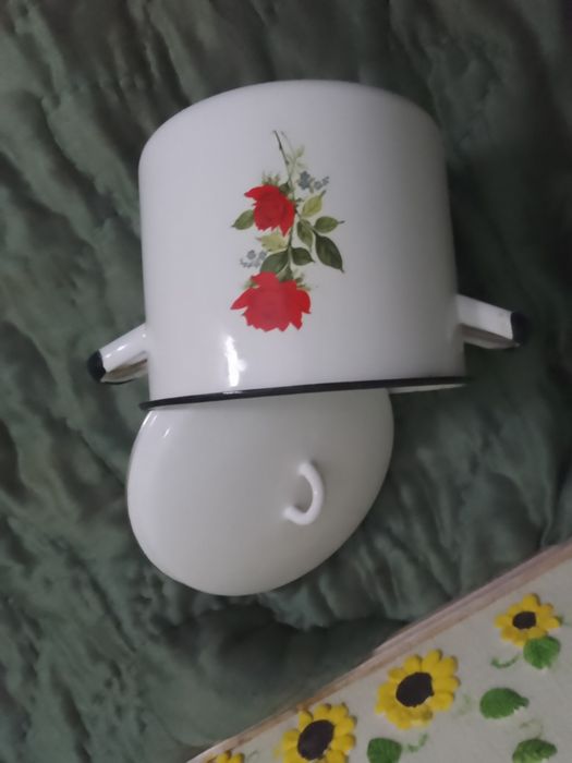 Продам новую кастрюлю