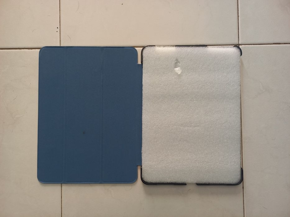 Capa Trip-fold para Tablet