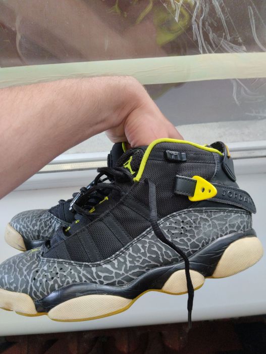 Крассовки женские nike  Jordan