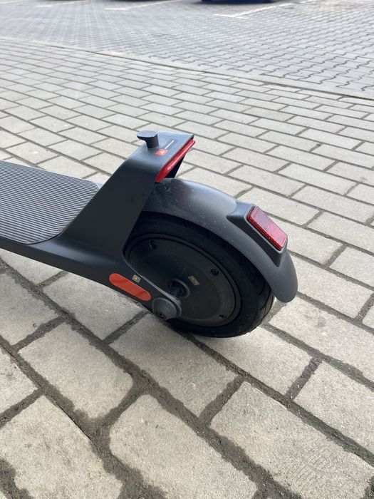 Продам Xiaomi Electric Scooter 4 Lite Gen2 (BHR8052GL)