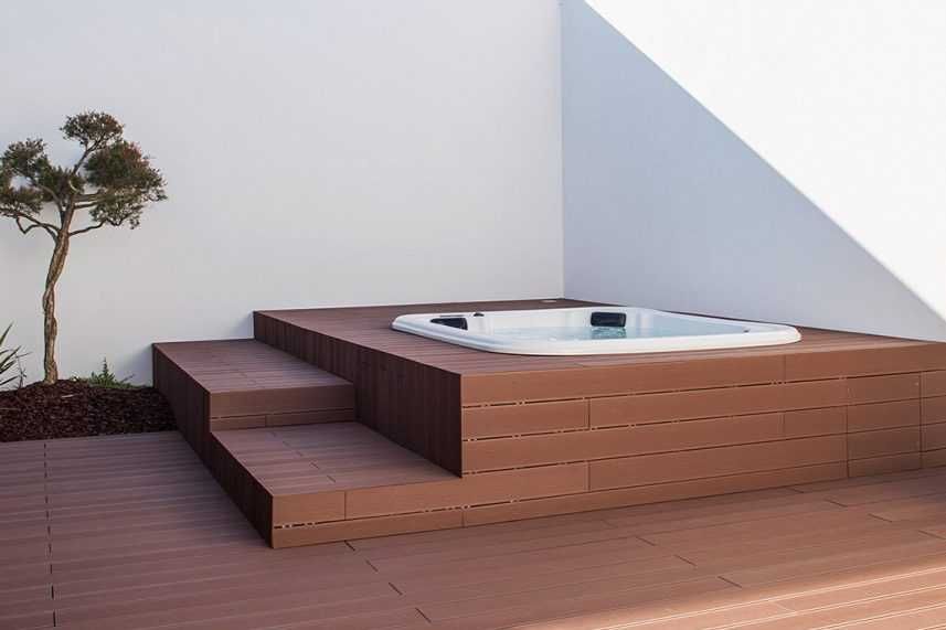 Decks e Pérgolas  em   Bamboo  para Piscinas, jardins e Terraços