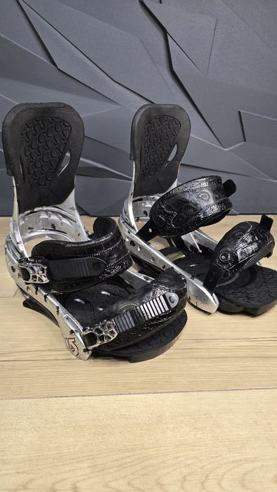 Wiązania do deski  snowboardowej Burton