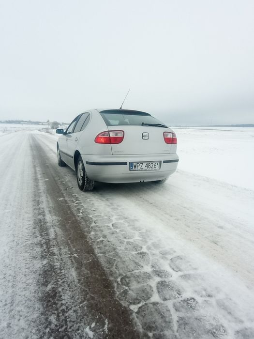 Seat Leon 1.4.   .