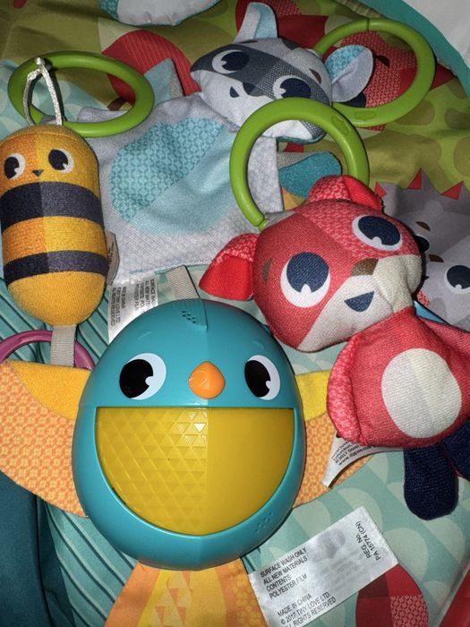 Килимок ігровий  з дугами Tiny Love Весела галявина tiny love