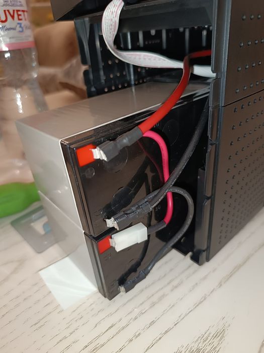 Продам УПС Eaton NV 1000 H