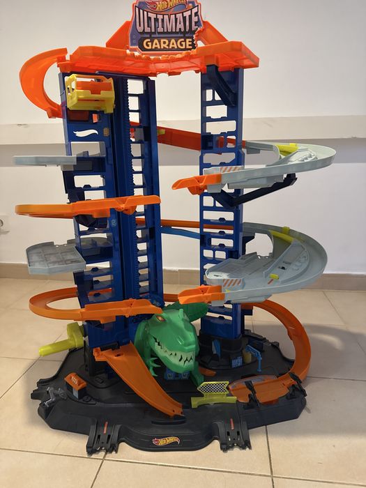 Hotwheels Ultimate Garage