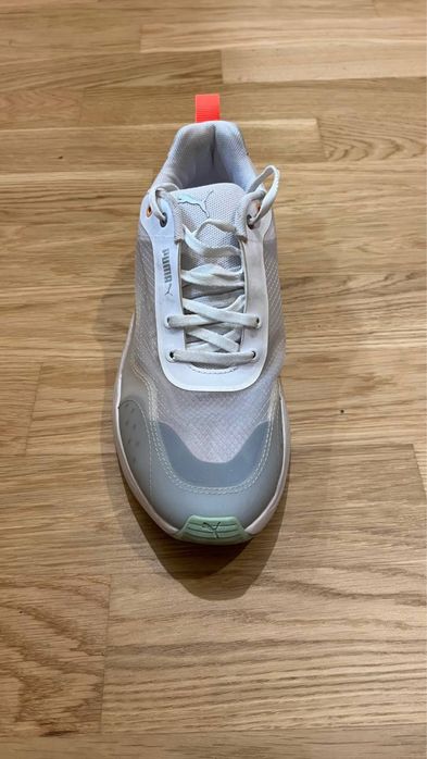 Puma Lia Sheer на шнуровке.