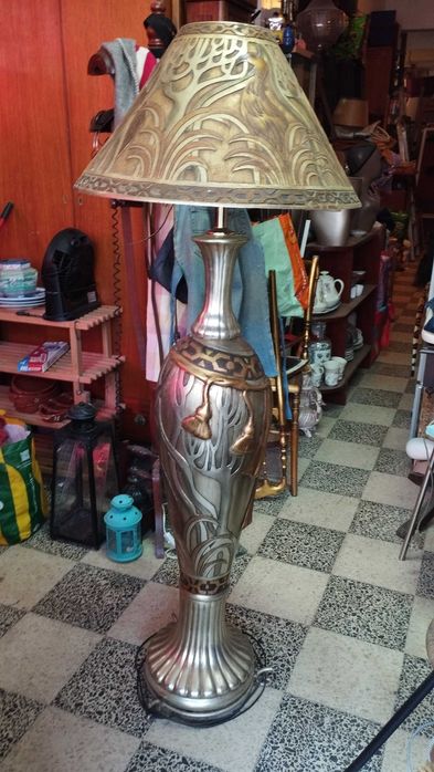 Classic Floor Lamp64309987295361125