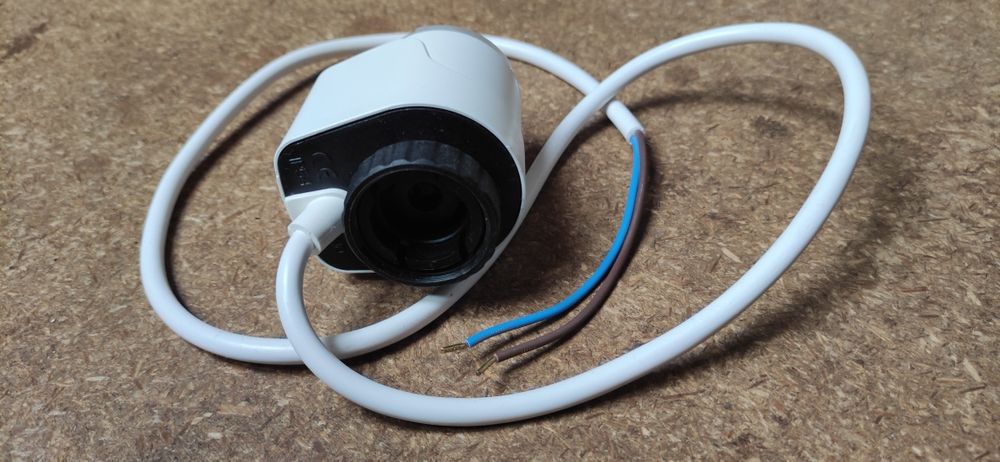 Siłownik elektrotermiczny EMO T 230V NO włącznik zawór termostat