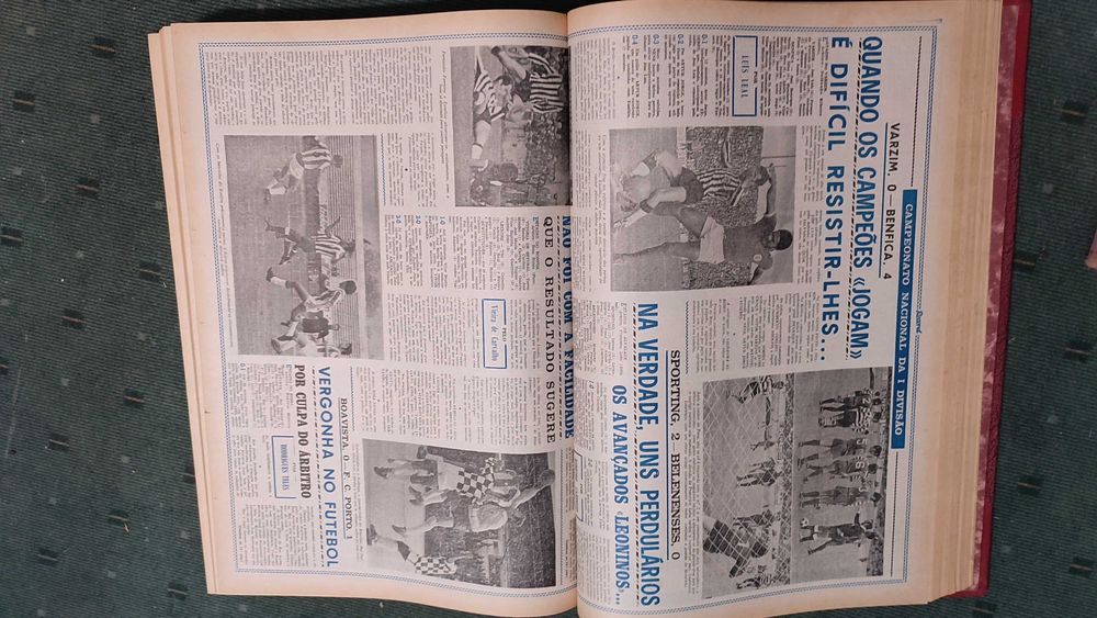 49 Jornais Record de 1971 encadernados num único volume