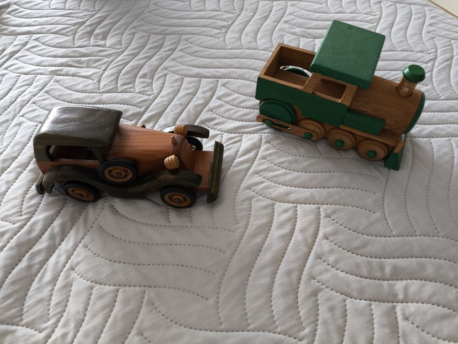 Brinquedos em madeira