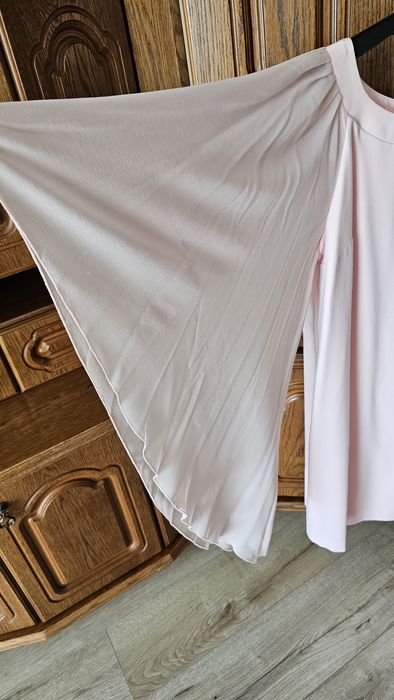 Sukienka okolicznościowa pudrowy róż