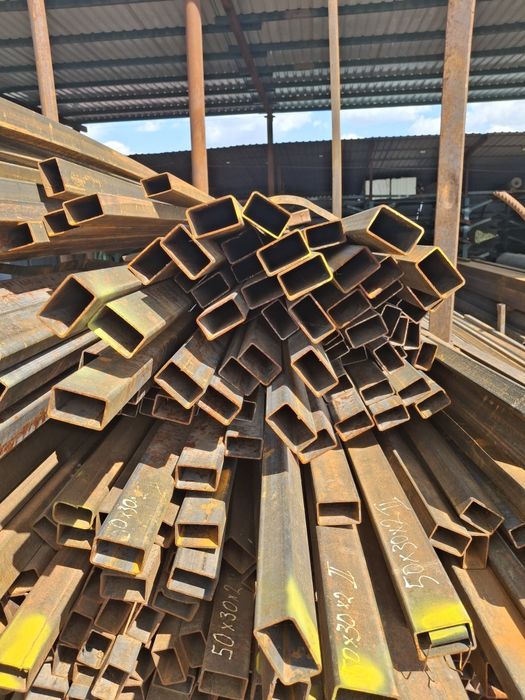 Профільна труба 50х30х2 мм . Уцінка