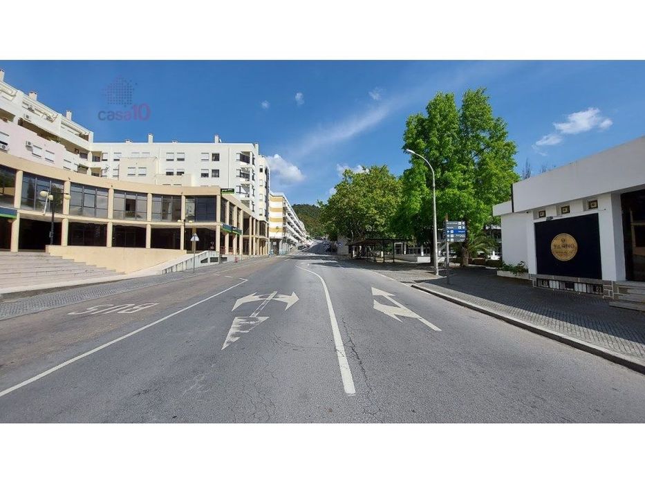 Vende-se espaço comercial em Portalegre!