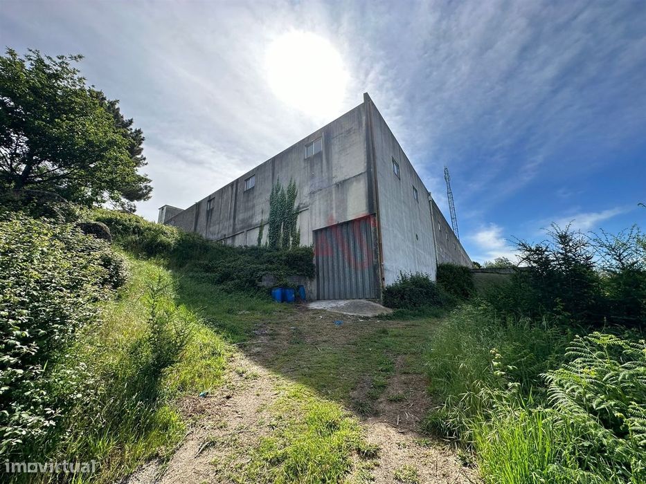 Terreno para construção com 6.652 m2 em São Miguel, Vizela