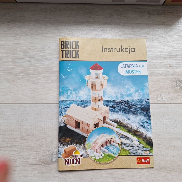 Brick trick trefl Buduj z cegły 2w1