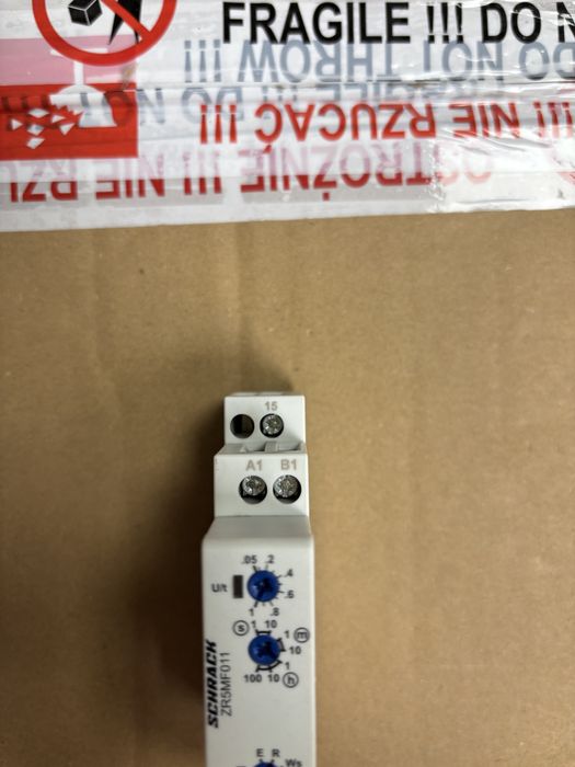 Przekaźnik czasowy wielofunkcyjny Zr5mf011 Schrack