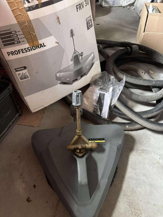 Myjka do kostki Karcher FRV 30