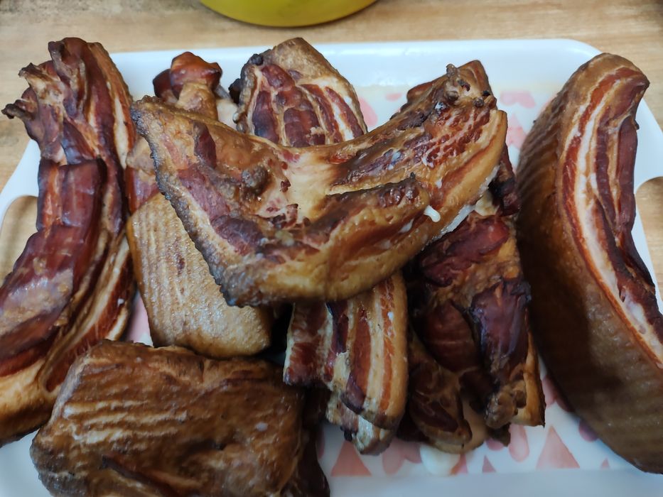 Wędliny swojskie świeżo wędzone