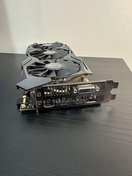 GTX 1070 TI 8gb Asus ROG Strix
