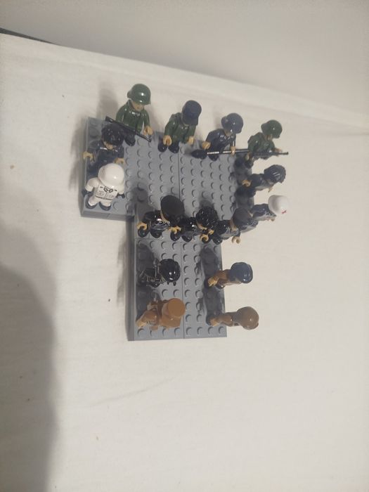 Figurki Zestawów Cobi