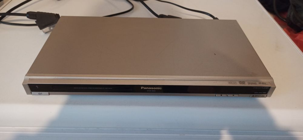 Sprzedam DVD Panasonic z darmowym kablem euro.
