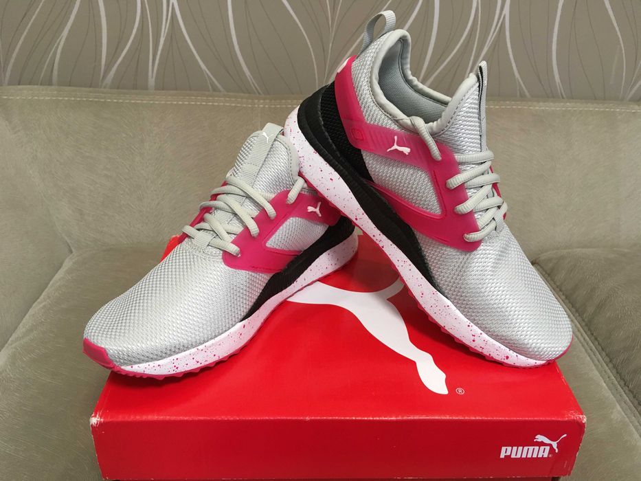 Кросівки PUMA ОРИГІНАЛ із USA розмір 37,5-38 устілка 23,5 см