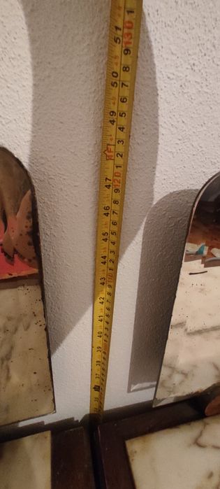 Móveis antigos com mármore