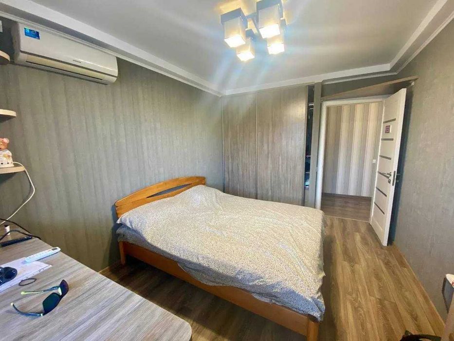 3-кімнатна квартира в самому центрі — 72 м², Свіжий ремонт, Цегла