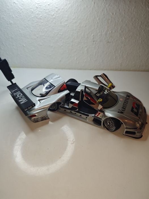Mercedes 1/18 Maisto Anson 1/18