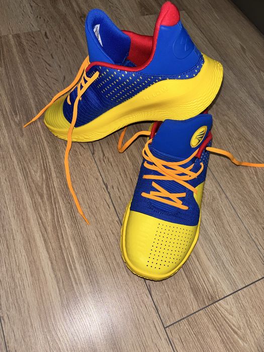 Buty do koszykówki r. 44 Curry FloTro4