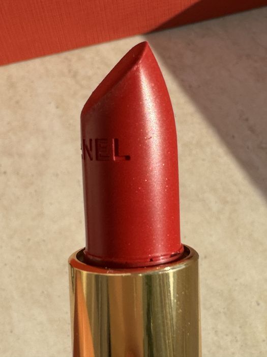 CHANEL ROUGE COCO губна помада 19 Gabrielle